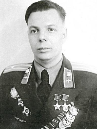 Николай Столяров