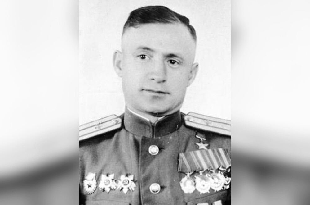 Александр Беркутов